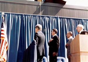 Image description is not available for 1980.014